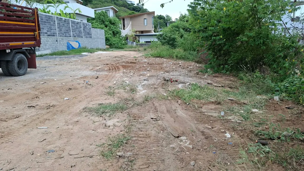 Waste clearance and removal from a plot in Plai Laem
